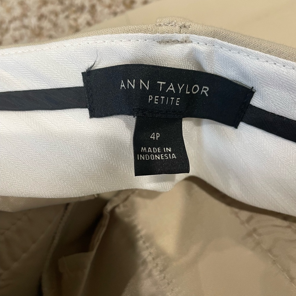 Ann Taylor Women’s beige Pants - Picture 3 of 4